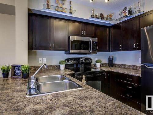 220 42 Summerwood Boulevard, Sherwood Park, AB - Indoor Photo Showing Kitchen With Double Sink