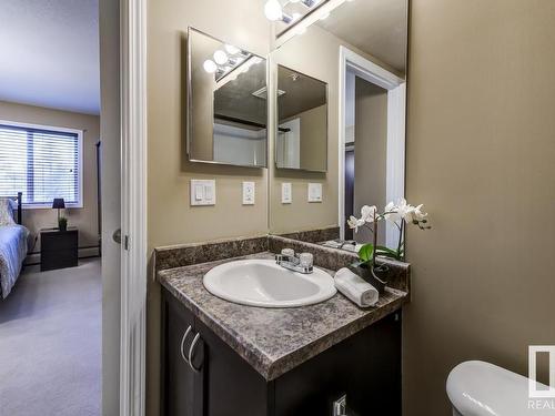 220 42 Summerwood Boulevard, Sherwood Park, AB - Indoor Photo Showing Bathroom