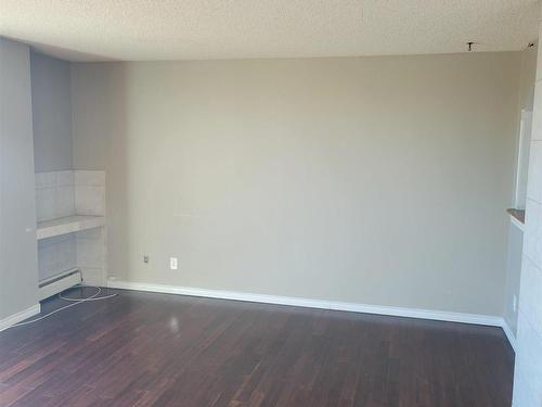 603 9028 Jasper Avenue, Edmonton, AB - Indoor Photo Showing Other Room