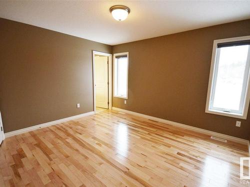 4801 49 Street, Glendon, AB - Indoor Photo Showing Other Room