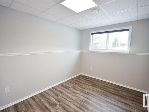 4801 49 Street, Glendon, AB - Indoor Photo Showing Other Room