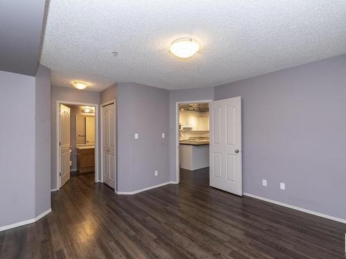 407 10311 111 Street Nw, Edmonton, AB - Indoor Photo Showing Other Room