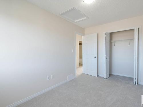 483 Orchards Boulevard, Edmonton, AB - Indoor Photo Showing Other Room