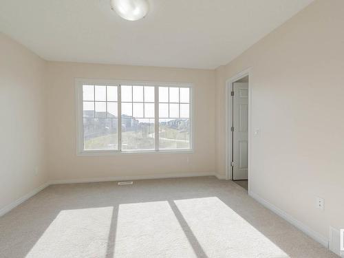 483 Orchards Boulevard, Edmonton, AB - Indoor Photo Showing Other Room