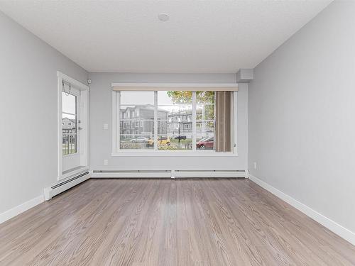 114 3670 139 Avenue, Edmonton, AB - Indoor Photo Showing Other Room