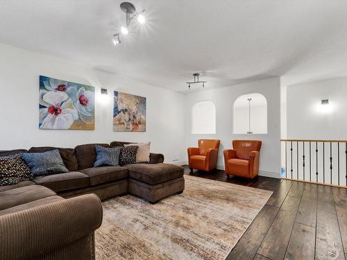 58 Greenfield Crescent, Fort Saskatchewan, AB - Indoor Photo Showing Living Room