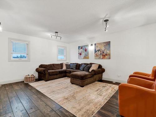 58 Greenfield Crescent, Fort Saskatchewan, AB - Indoor Photo Showing Living Room