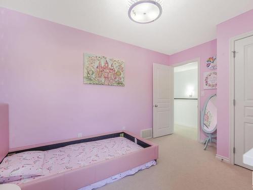 581 Mcdonough Way, Edmonton, AB - Indoor Photo Showing Bedroom