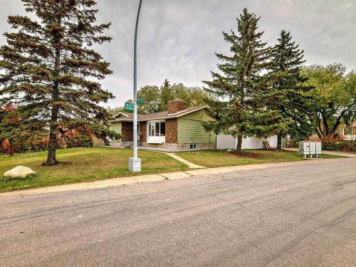 3139 67 St Nw, Edmonton, AB 