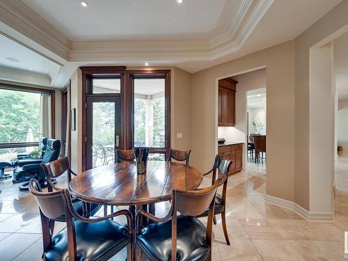 925 Hollingsworth Bend, Edmonton, AB - Indoor Photo Showing Dining Room