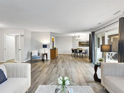 309 14810 51 Avenue, Edmonton, AB - Indoor Photo Showing Living Room