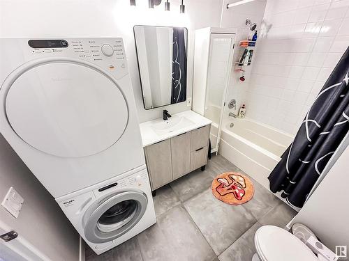 208 10309 107 Street, Edmonton, AB - Indoor Photo Showing Laundry Room