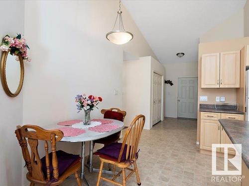 16 4527 55 Avenue, Tofield, AB - Indoor Photo Showing Dining Room