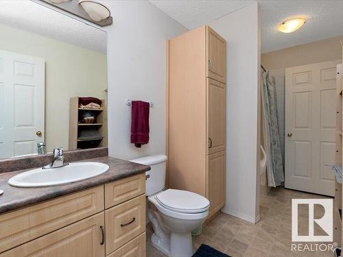 16 4527 55 Avenue, Tofield, AB - Indoor Photo Showing Bathroom