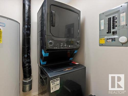 16 4527 55 Avenue, Tofield, AB - Indoor Photo Showing Laundry Room