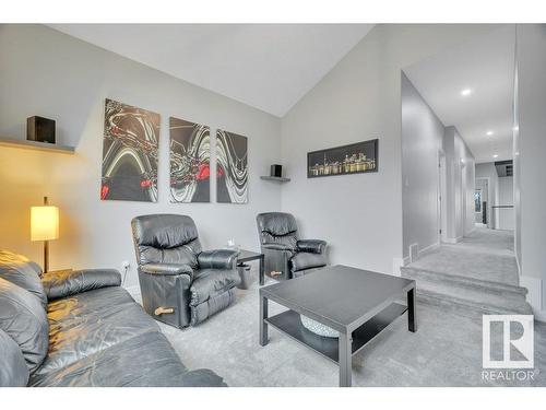 16007 34 Avenue, Edmonton, AB - Indoor Photo Showing Living Room