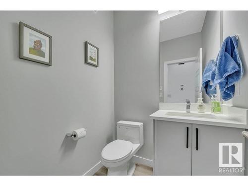 16007 34 Avenue, Edmonton, AB - Indoor Photo Showing Bathroom