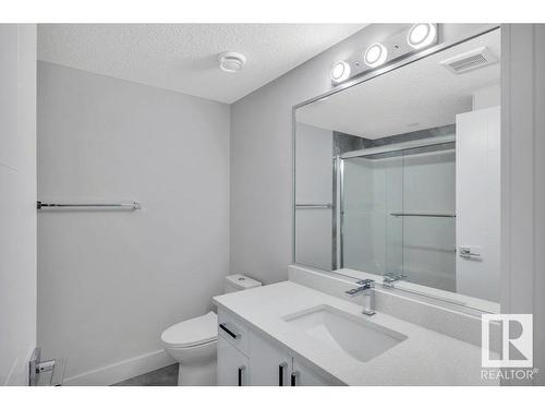 10219 151 Street, Edmonton, AB - Indoor Photo Showing Bathroom