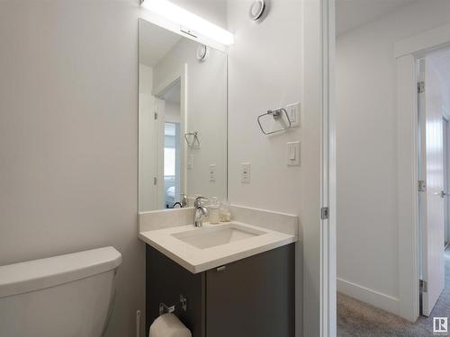 10426 126 Street, Edmonton, AB - Indoor Photo Showing Bathroom