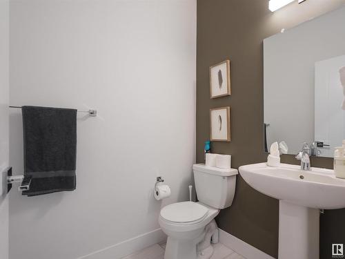 10426 126 Street, Edmonton, AB - Indoor Photo Showing Bathroom