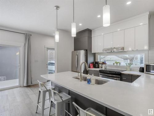 10426 126 Street, Edmonton, AB - Indoor Photo Showing Kitchen With Upgraded Kitchen