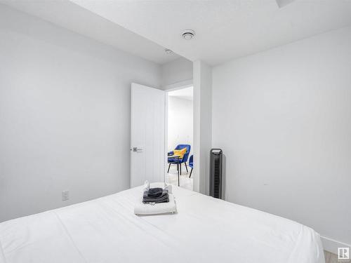 10426 126 Street, Edmonton, AB - Indoor Photo Showing Other Room