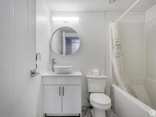 10426 126 Street, Edmonton, AB - Indoor Photo Showing Bathroom