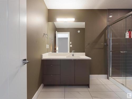 10426 126 Street, Edmonton, AB - Indoor Photo Showing Bathroom