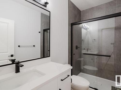 696 Astoria Way, Devon, AB - Indoor Photo Showing Bathroom