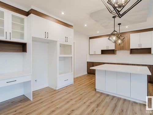 696 Astoria Way, Devon, AB - Indoor Photo Showing Kitchen