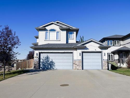 8402 94 St, Morinville, AB 