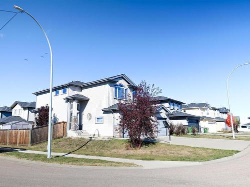 8402 94 St, Morinville, AB 