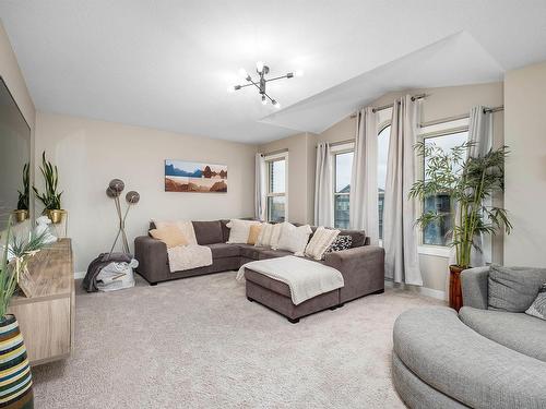 29 Garneau Gate, Spruce Grove, AB - Indoor Photo Showing Living Room