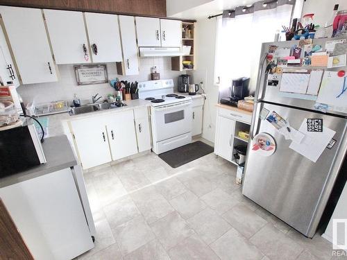 5618 53 Avenue, St. Paul Town, AB - Indoor Photo Showing Kitchen With Double Sink