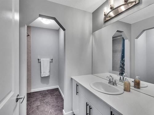 2543 204 Street, Edmonton, AB - Indoor Photo Showing Bathroom