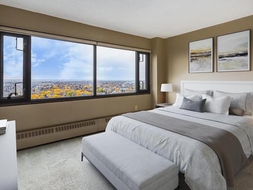 1901 9929 Saskatchewan Drive, Edmonton, AB - Indoor Photo Showing Bedroom