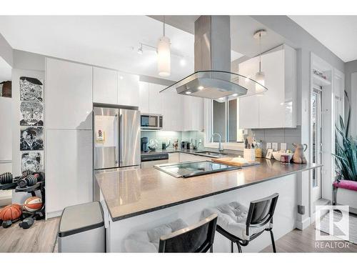 302 9907 91 Avenue, Edmonton, AB - Indoor Photo Showing Kitchen