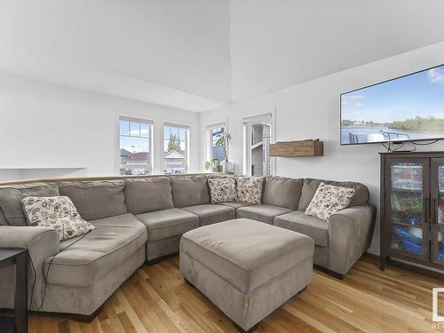 3 Evergreen Close, Cold Lake, AB - Indoor Photo Showing Living Room