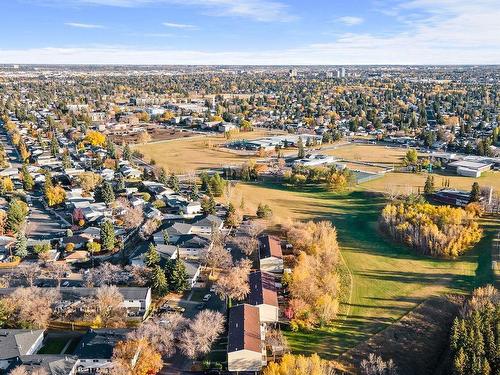 37 Royal Road, Edmonton, AB - Outdoor With View