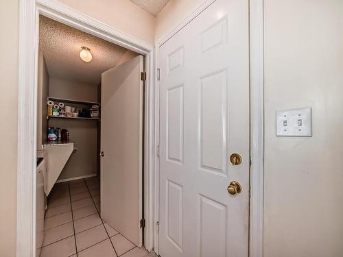 19032 56 Av Nw Nw, Edmonton, AB 