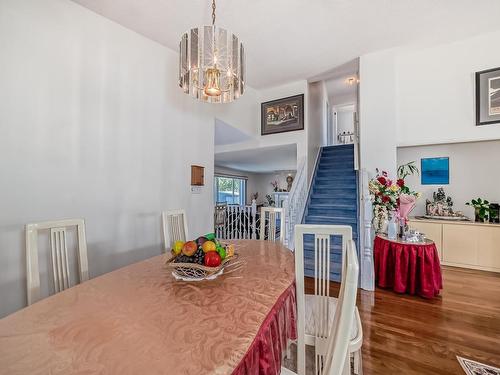 19032 56 Avenue Nw, Edmonton, AB - Indoor Photo Showing Dining Room