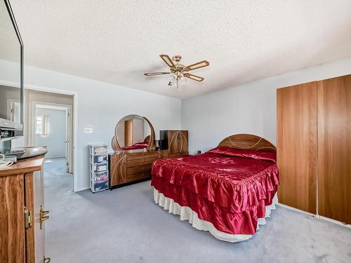 19032 56 Avenue Nw, Edmonton, AB - Indoor Photo Showing Bedroom