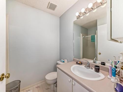 19032 56 Avenue Nw, Edmonton, AB - Indoor Photo Showing Bathroom