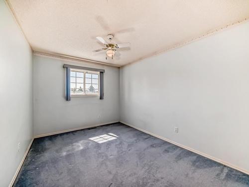 19032 56 Avenue Nw, Edmonton, AB - Indoor Photo Showing Other Room