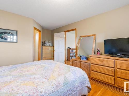 145 4610 50 Avenue, Stony Plain, AB - Indoor Photo Showing Bedroom