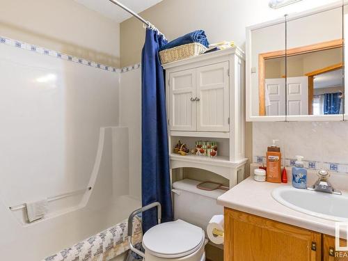 145 4610 50 Avenue, Stony Plain, AB - Indoor Photo Showing Bathroom