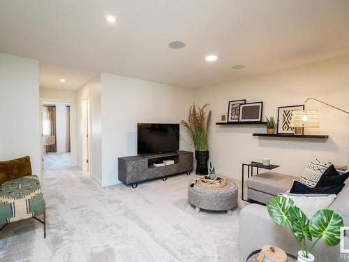 130 Jennifer Crescent, St. Albert, AB - Indoor Photo Showing Living Room