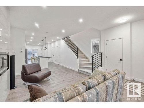 10921 150 Street, Edmonton, AB - Indoor Photo Showing Living Room