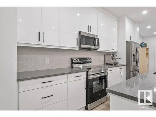 10921 150 Street, Edmonton, AB - Indoor Photo Showing Kitchen With Upgraded Kitchen