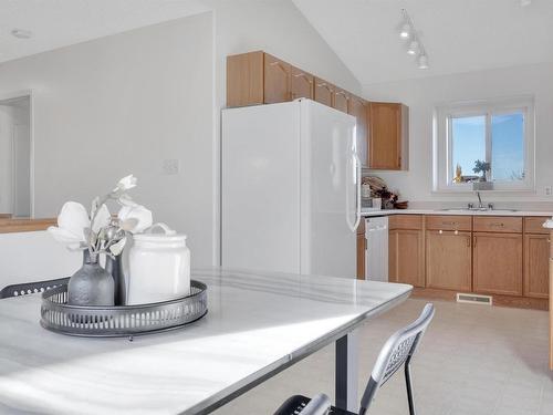 44 Campbell Road, Leduc, AB - Indoor Photo Showing Kitchen